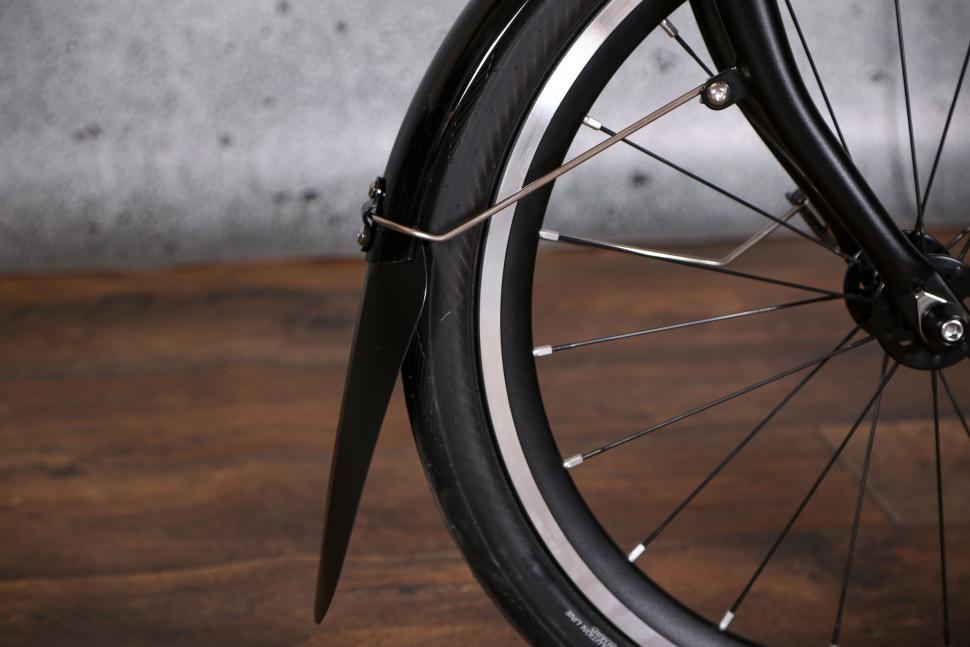2022 Brompton P Line Urban Storm Grey High - front guard flap.jpg