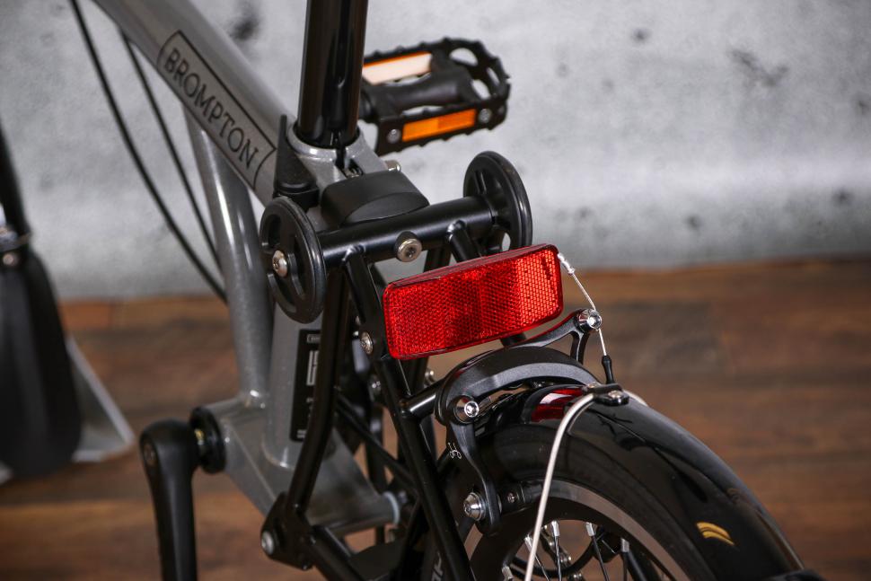 2022 Brompton P Line Urban Storm Grey High - rear reflector.jpg