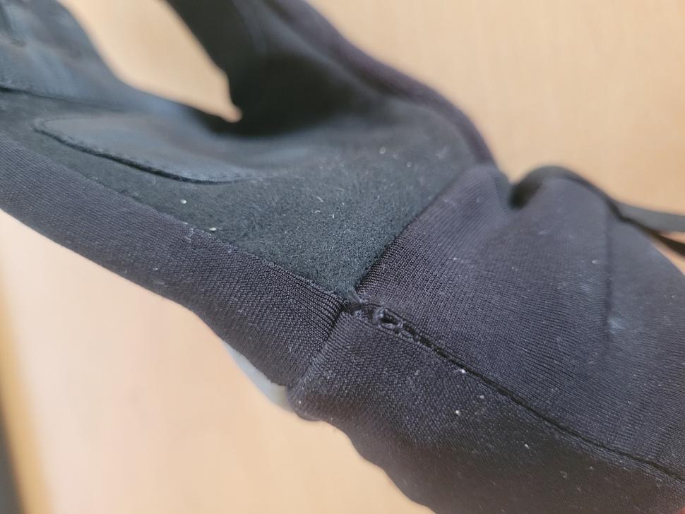 2022 Cafe du Cycliste Audax Cycling Glove - stitching-1.jpg