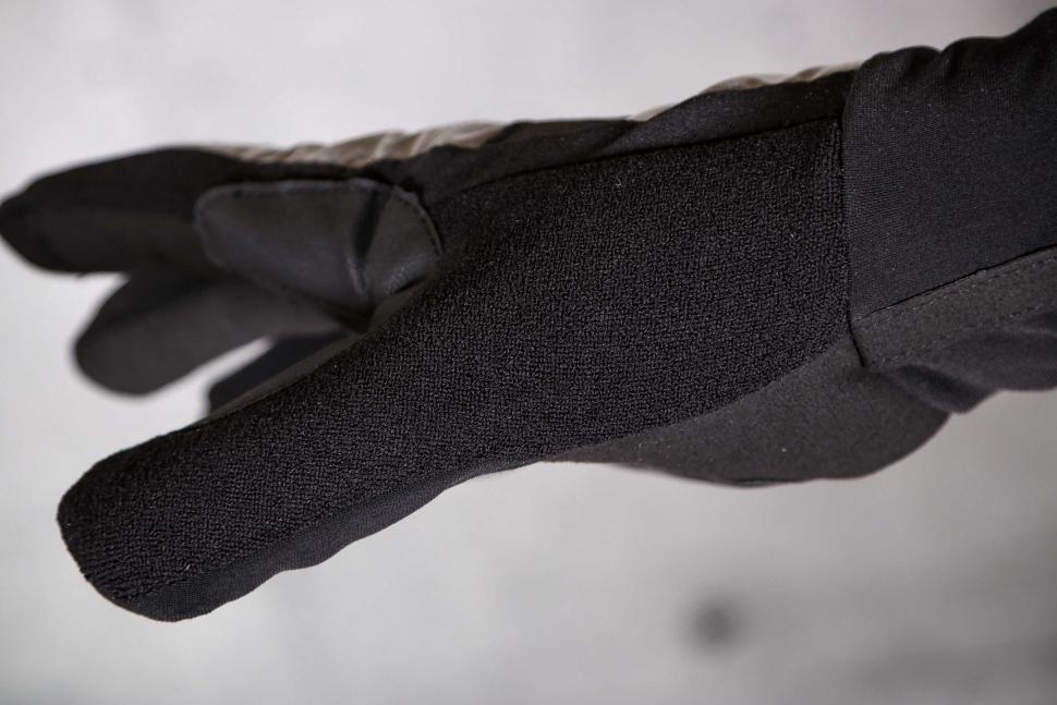 2022 Cafe Du Cycliste Audax Cycling Gloves - detail.jpg