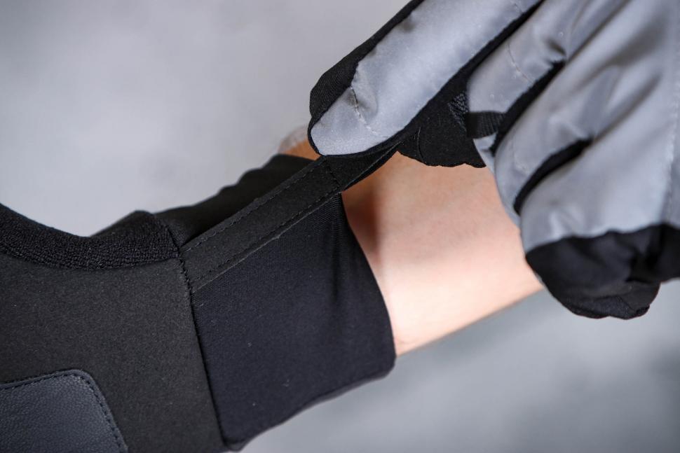 2022 Cafe Du Cycliste Audax Cycling Gloves - tab.jpg
