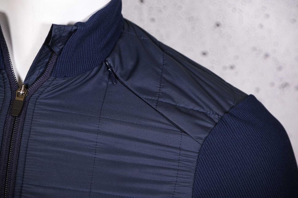 2022 Cafe Du Cycliste Leonie Mens Insulated Cycling Jacket - vent shut.jpg