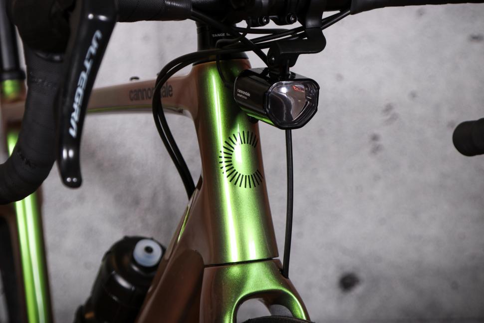2022 Cannondale Synapse 2 RL - head tube badge.jpg