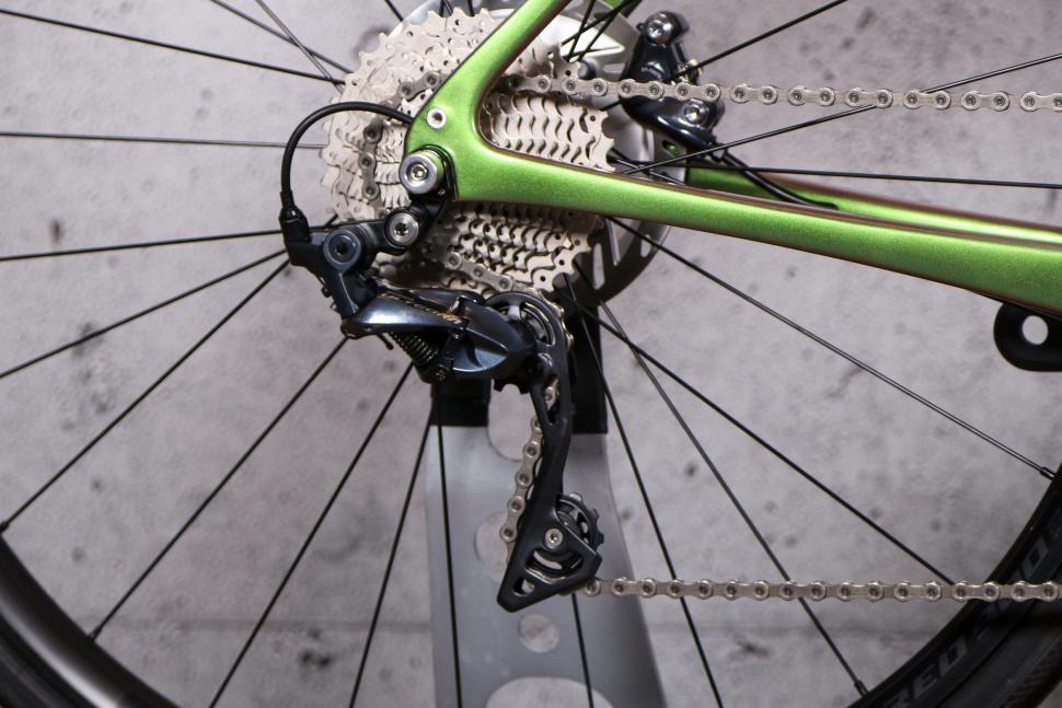 2022 Cannondale Synapse 2 RL - rear mech.jpg