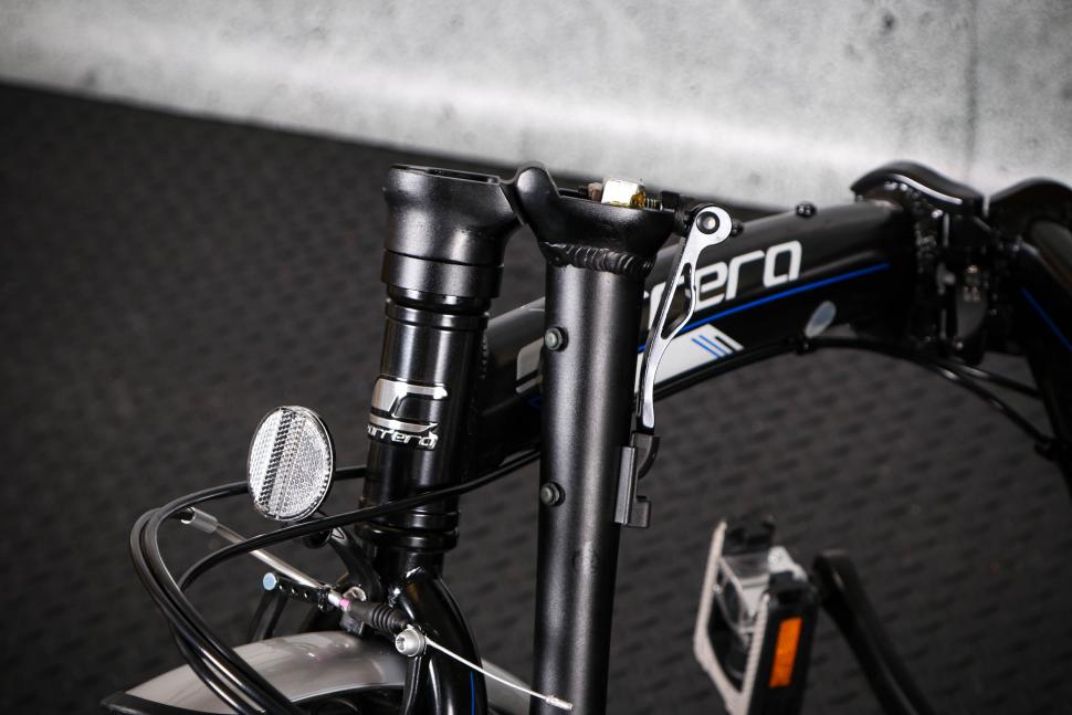 2022 Carrera Intercity Folding Bike - bars folded.jpg