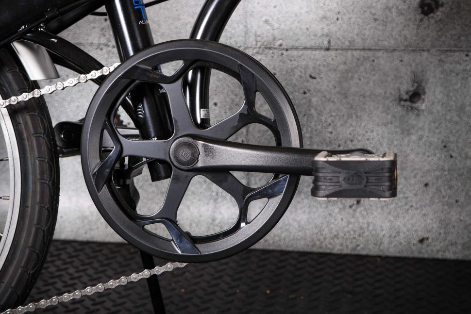 2022 Carrera Intercity Folding Bike - crank.jpg