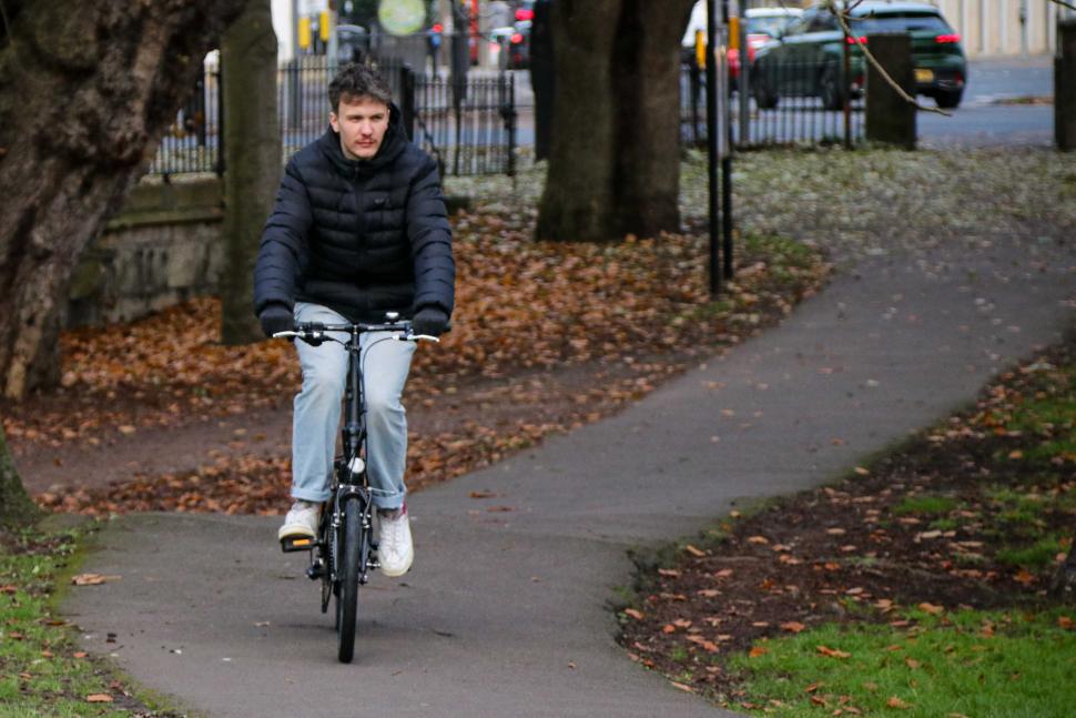 2022 Carrera Intercity Folding Bike - riding 4.jpg