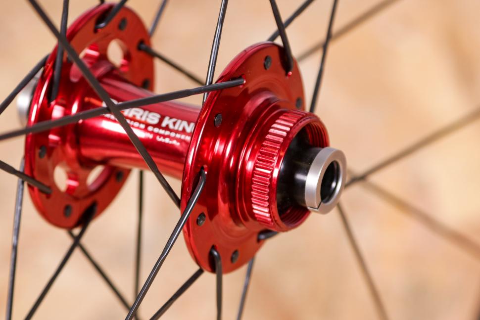 2022 Chris King GRD23 R45D Wheelset - front hub 2.jpg