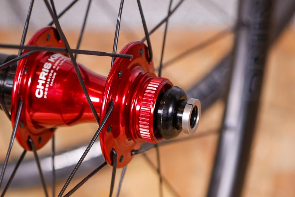 2022 Chris King GRD23 R45D Wheelset - rea rhub 2.jpg