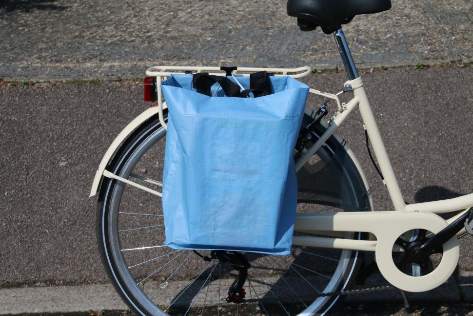 2022 Cobags Bikezac 2.0 Simply Blue Pannier Bag For Life 02.JPG