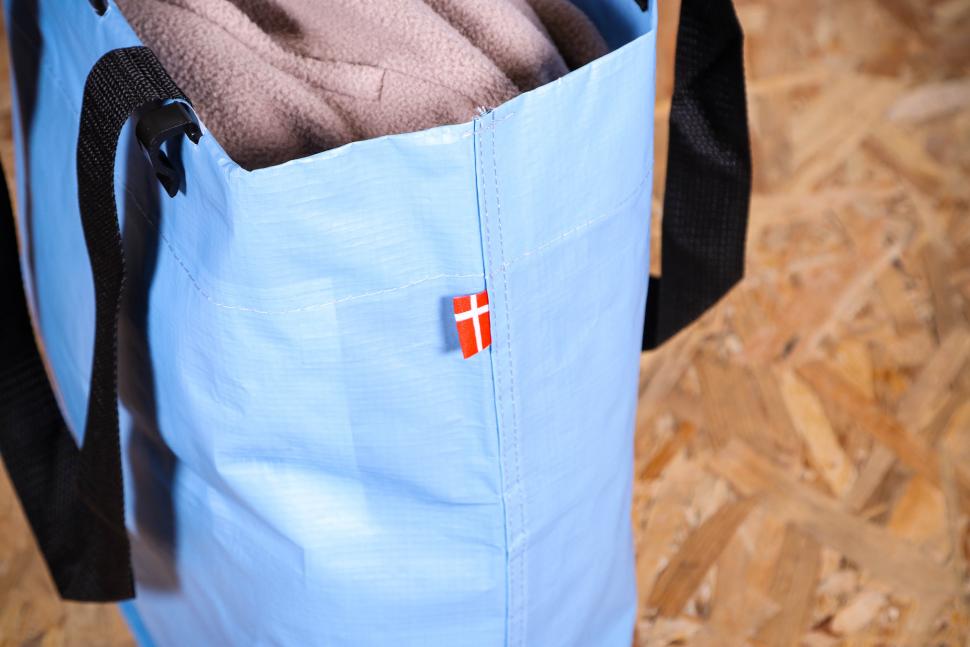 2022 Cobags Bikezac 2.0 Simply Blue Pannier Bag For Life - tag.jpg