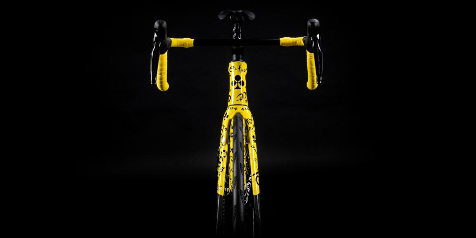 2022 Colnago Prototipo x TdF - 3.jpeg