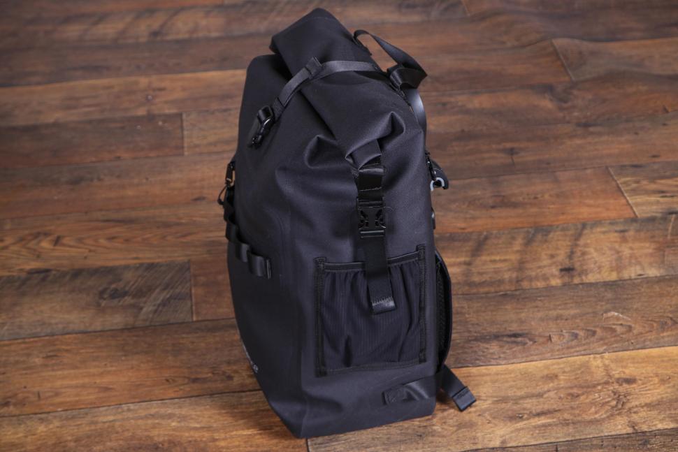 2022 Craft Cadence Pannier Backpack Convertible - side.jpg