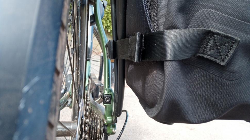 2022 Craft Cadence Pannier Backpack Convertible_lower strap 1.jpg