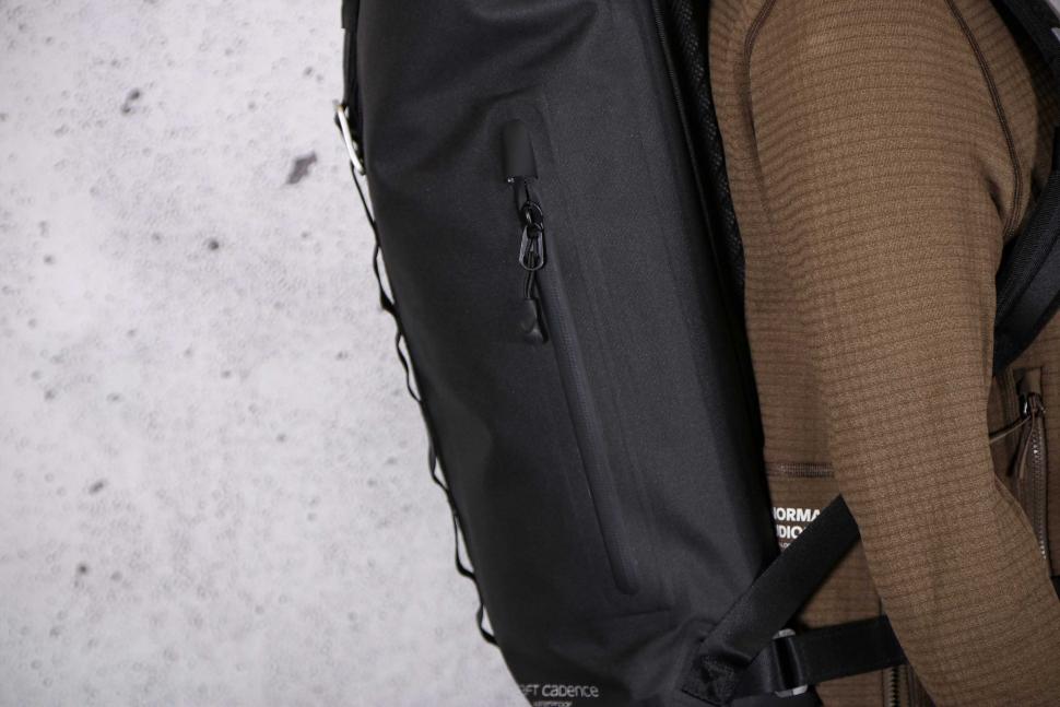 2022 Craft Cadence Roll Top Waterproof Backpack - 21 Litres - side pocket.jpg