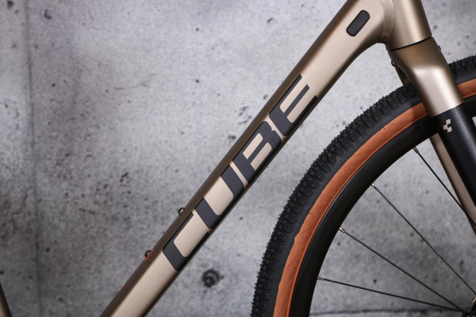 2022 Cube Nuroad EX - down tube.jpg