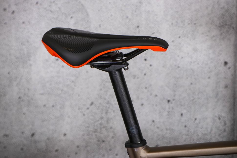 2022 Cube Nuroad EX - saddle and post.jpg