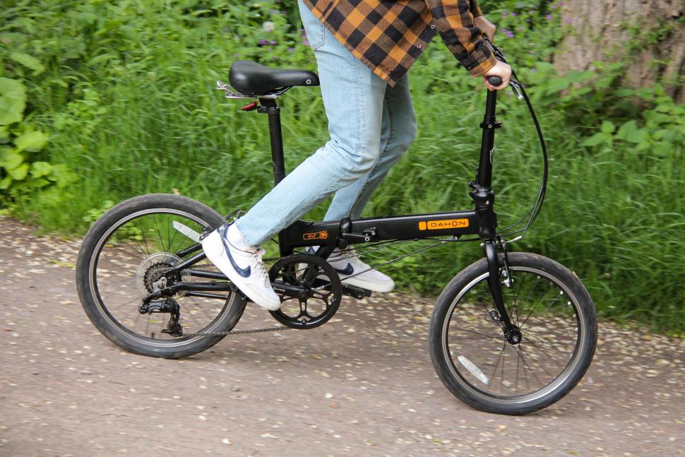 2022 Dahon HIT Folding Bike - riding 3.jpg