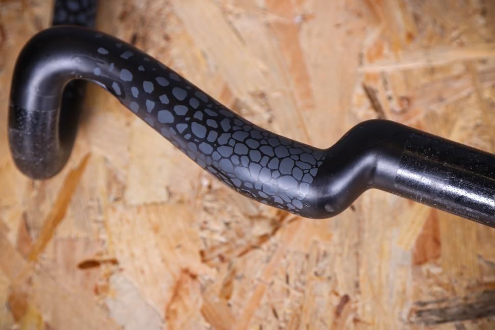 2022 Deda Elementi Gera DCR Gravel Handlebars - bar top.jpg