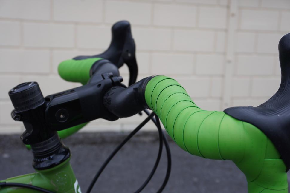 2022 Deda Elementi Gera DCR Gravel Handlebars fitted 1.JPG