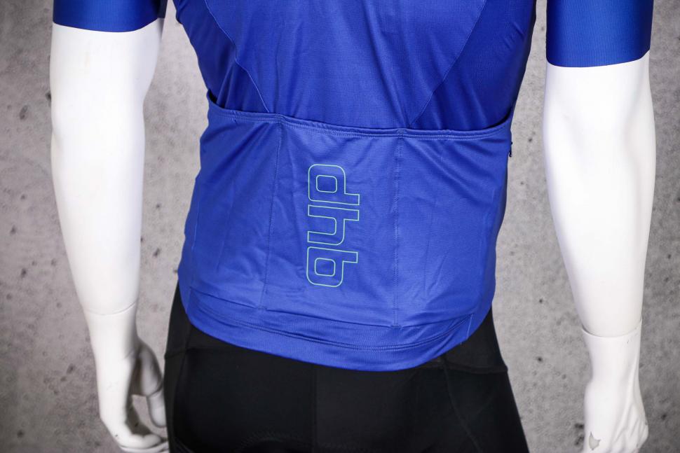 2022 dhb Aeron Short Sleeve Jersey 2.0 - pockets.jpg