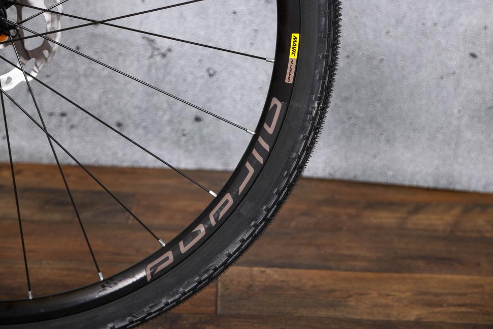 2022 Dolan GXA Aluminium Disc Gravel Bike - rim.jpg