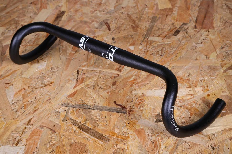 2022 Easton EA50 AX Handlebar.jpg