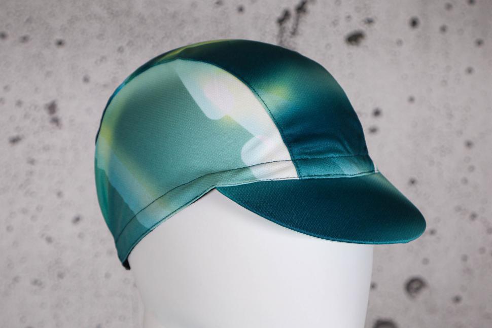 2022 Endura Women's Virtual Trail Cap LTD 1.jpg