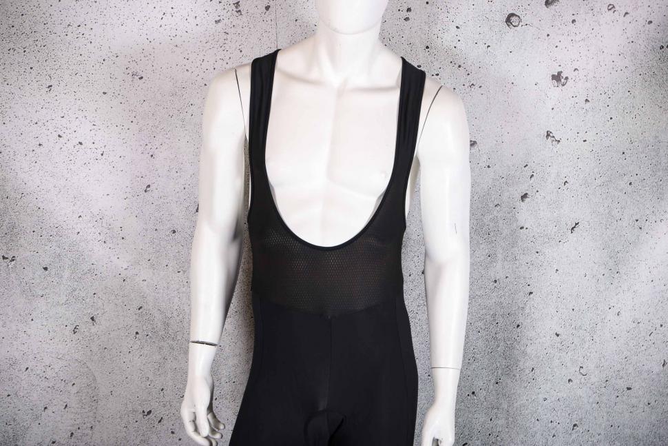 2022 Endura Xtract Bibtight - straps front.jpg