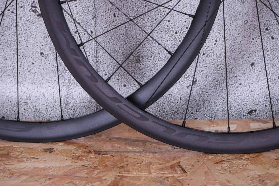 2022 Fulcrum Racing 4 DB wheelset - rim details.jpg