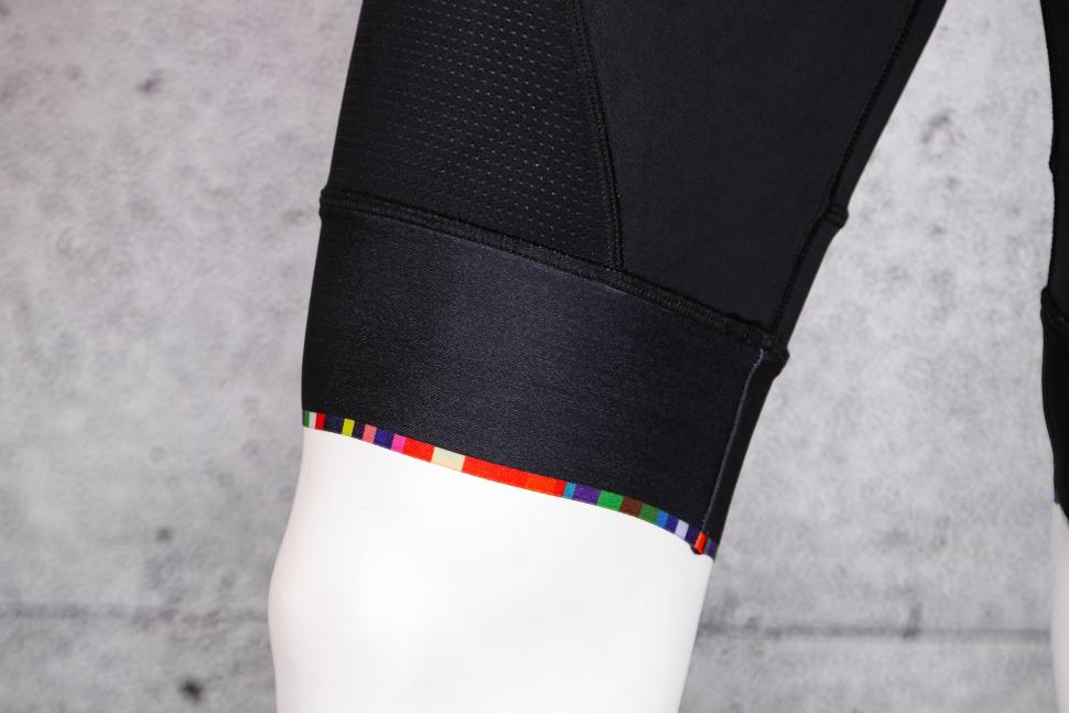 2022 Galibier Equipe 2 Aero Bib Shorts - cuff.jpg