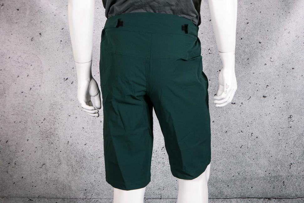 2022 Galibier Liberté gravel shorts - back.jpg
