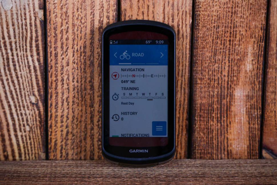2022 Garmin Edge 1040 Solar - screen 1.jpg