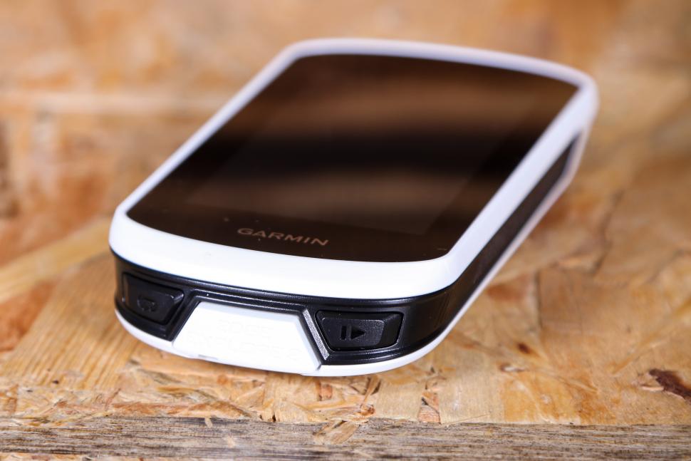 2022 Garmin Edge Explore 2 - base buttons.jpg