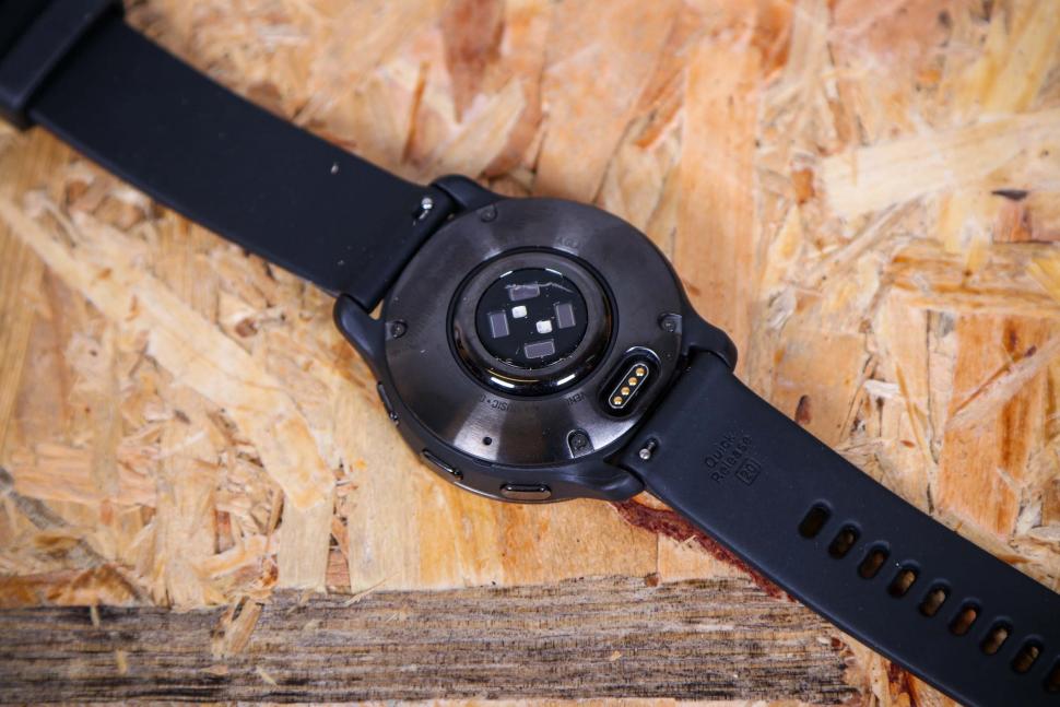 2022 Garmin Venu 2 Plus - back detail.jpg