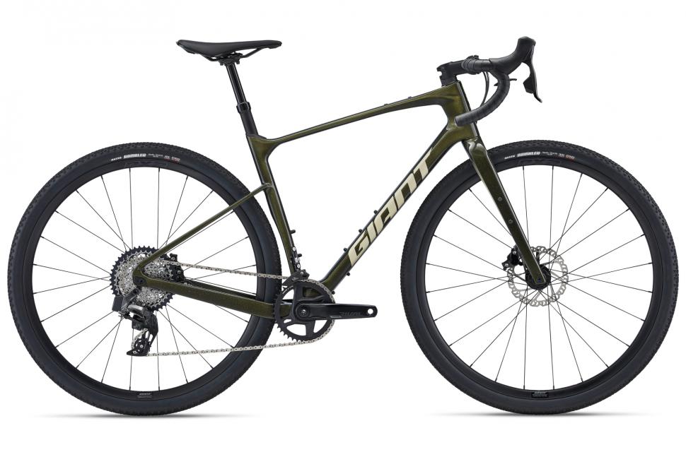 2022 Giant Revolt Advanced 1
