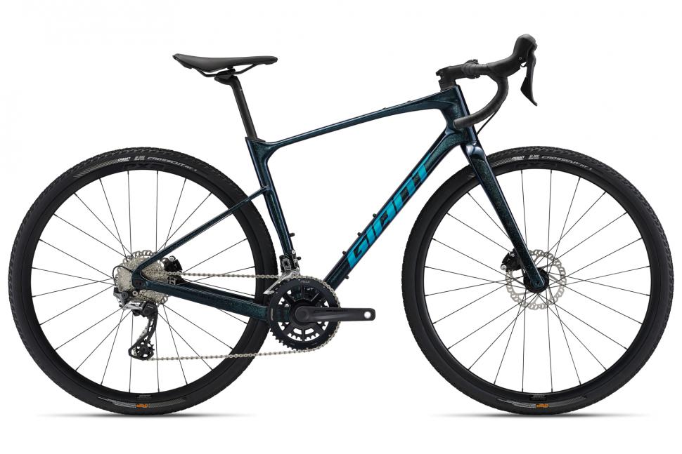 2022 Giant Revolt Advanced 2