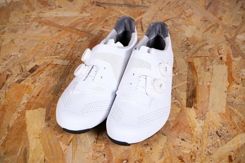 2022 Giant Surge Pro shoes - front.jpg