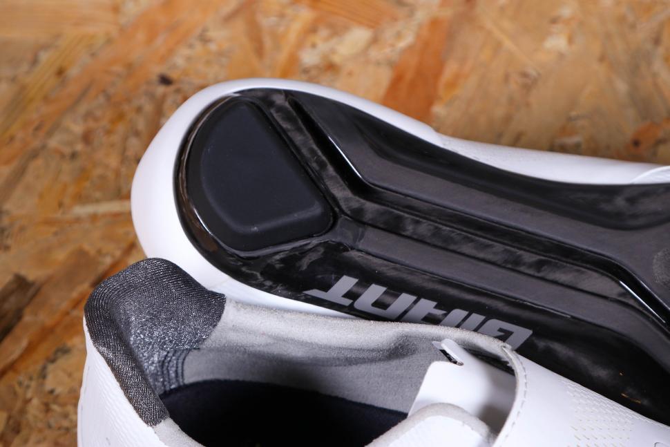 2022 Giant Surge Pro shoes - sole heel.jpg