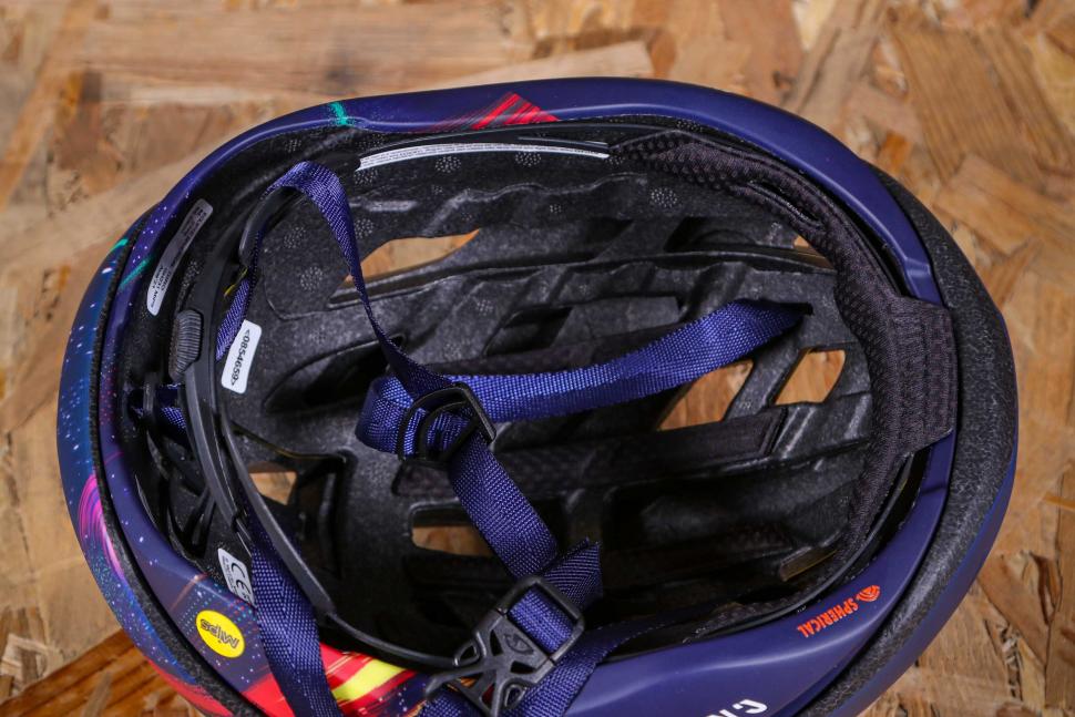 2022 Giro Eclipse Spherical Road Helmet - inside.jpg