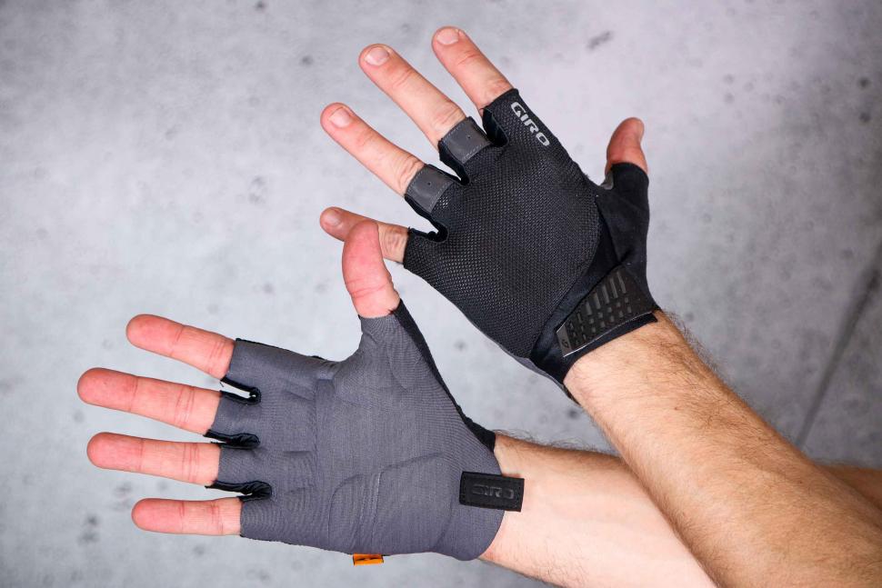 2022 Giro Supernatural Road Cycling Mitt.jpg