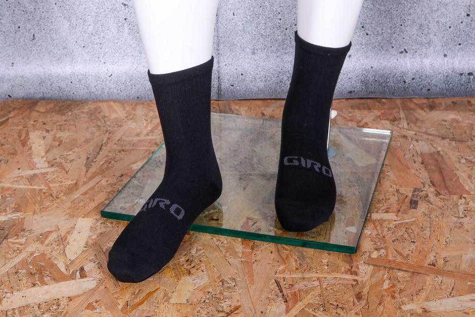 2022 Giro Xnetic H20 Socks 3.jpg