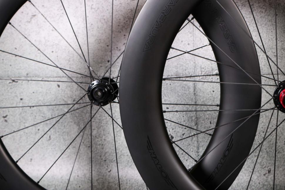 2022 Halo Carbaura RCD 80mm Wheelset - rim detail.jpg