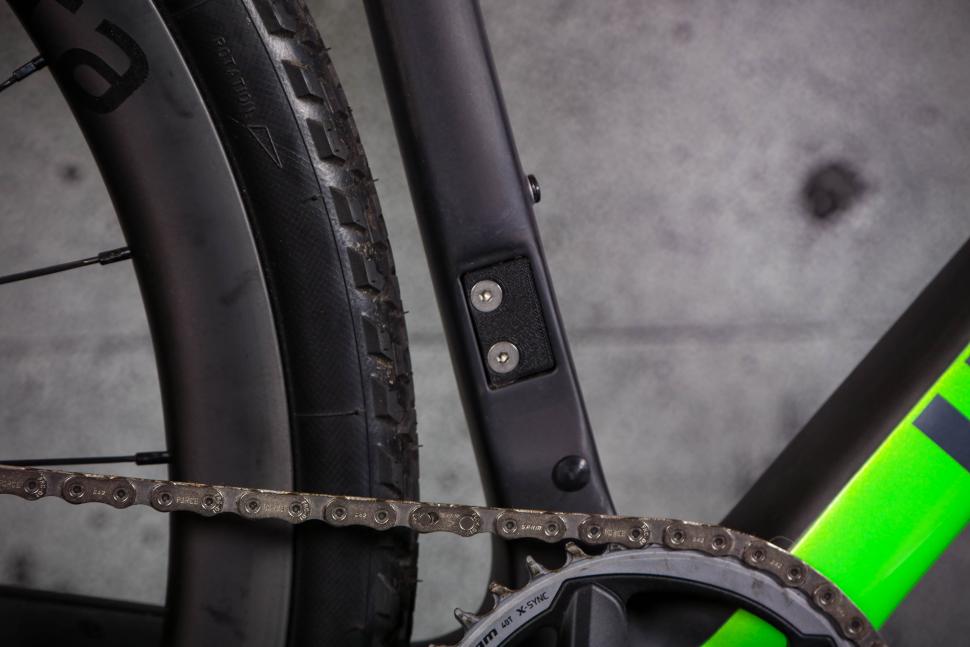 2022 Handsling CEXevo SRAM Force AXS - front mech plate.jpg