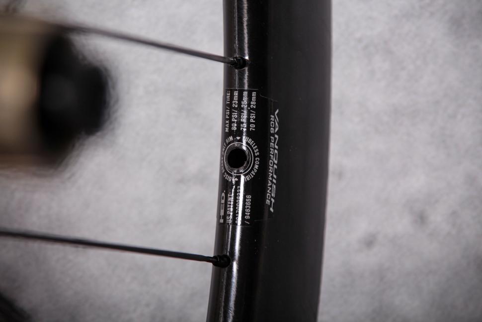 2022 HED Vanquish RC6 Performance wheel set - valve hole.jpg