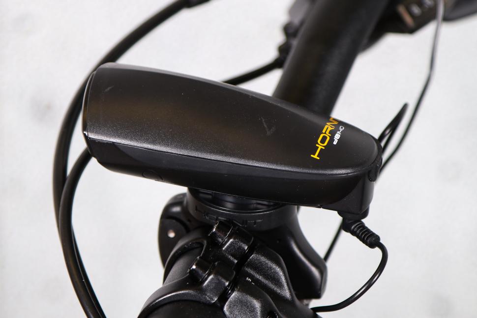 Hornit dB140 with Garmin Style Mount