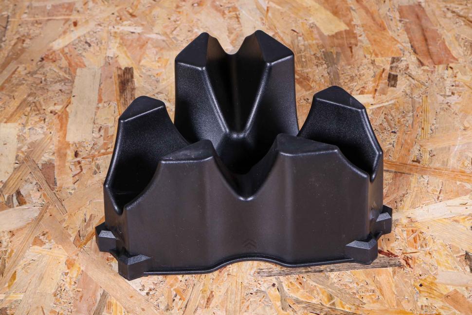 2022 KOM Cycling Indoor Trainer Block.jpg