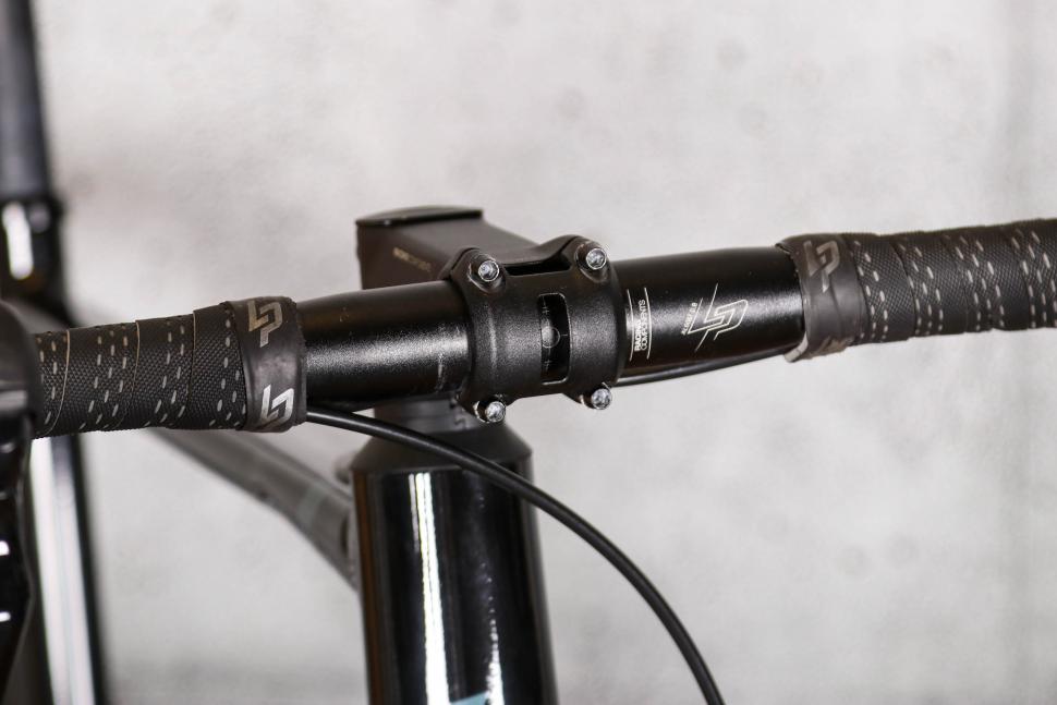 2022 Lapierre e-Sensium 5.2 - bars 2.jpg