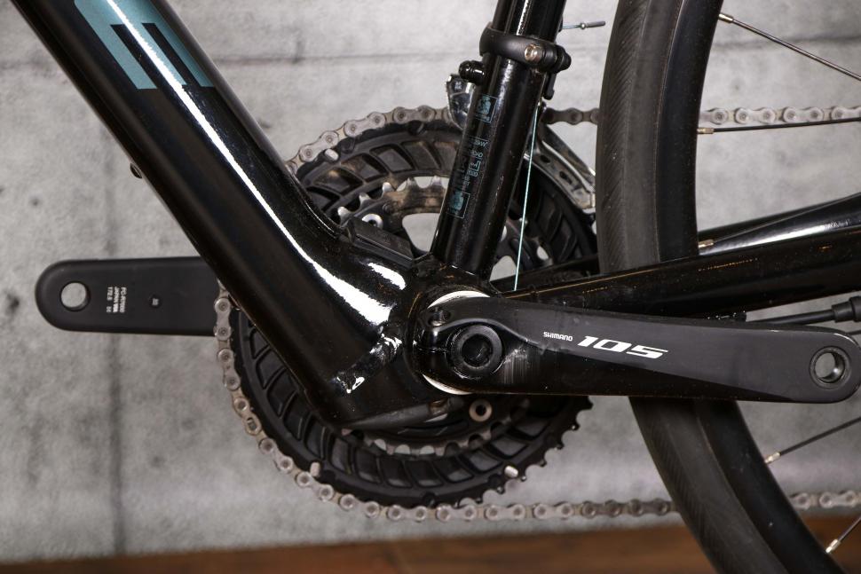 2022 Lapierre e-Sensium 5.2 - bottom bracket.jpg