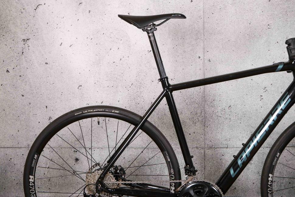 2022 Lapierre e-Sensium 5.2 - rear.jpg